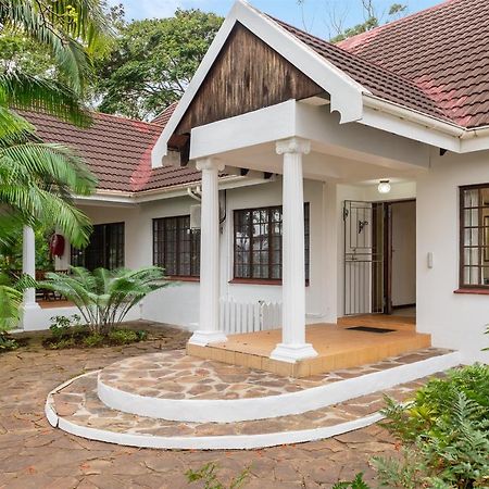 Zesty Guesthouse พอร์ตเอ็ดเวิร์ด ภายนอก รูปภาพ