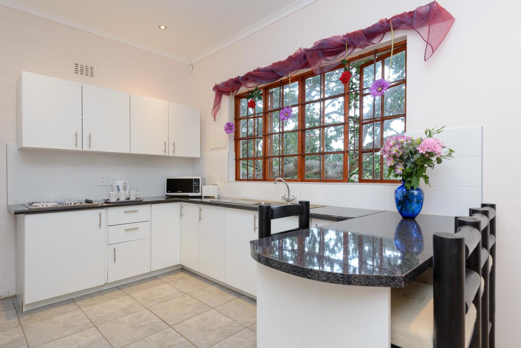 Zesty Guesthouse พอร์ตเอ็ดเวิร์ด ห้อง รูปภาพ