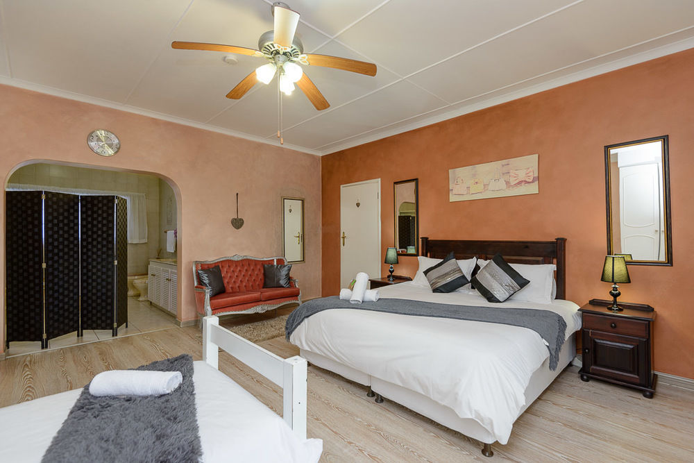Zesty Guesthouse พอร์ตเอ็ดเวิร์ด ภายนอก รูปภาพ