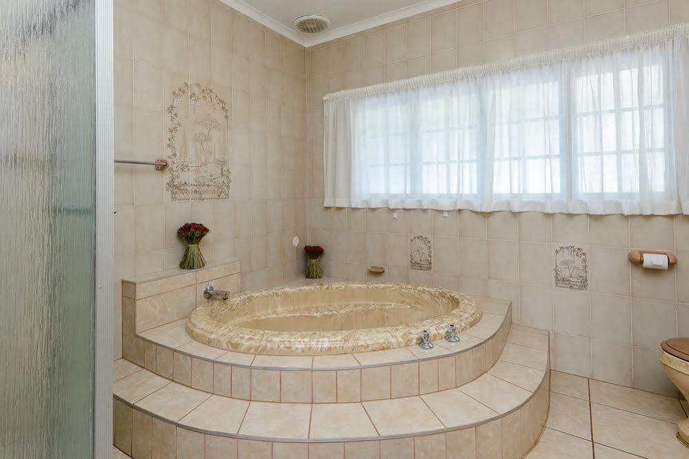 Zesty Guesthouse พอร์ตเอ็ดเวิร์ด ภายนอก รูปภาพ