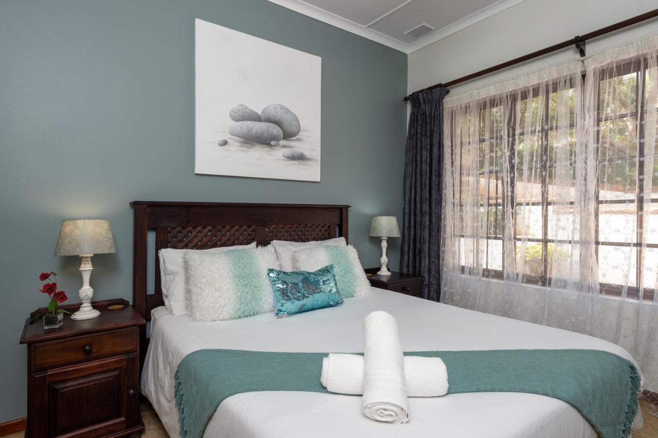 Zesty Guesthouse พอร์ตเอ็ดเวิร์ด ภายนอก รูปภาพ