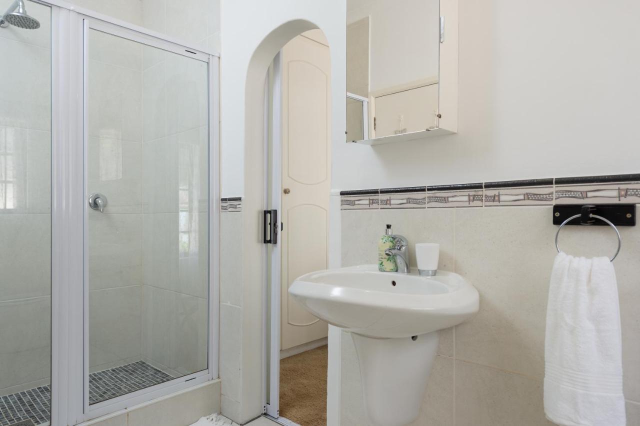 Zesty Guesthouse พอร์ตเอ็ดเวิร์ด ภายนอก รูปภาพ