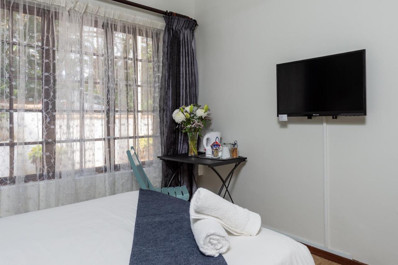 Zesty Guesthouse พอร์ตเอ็ดเวิร์ด ภายนอก รูปภาพ