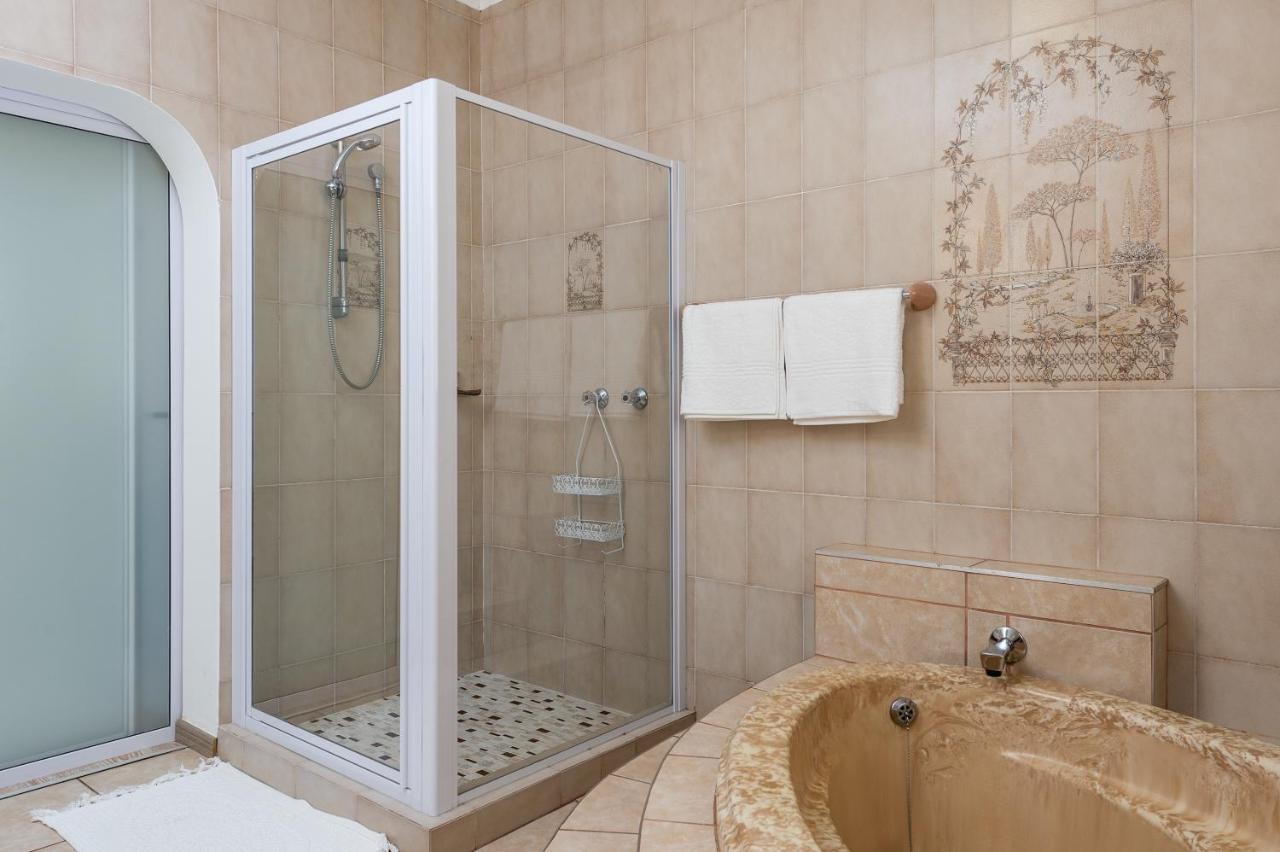 Zesty Guesthouse พอร์ตเอ็ดเวิร์ด ภายนอก รูปภาพ