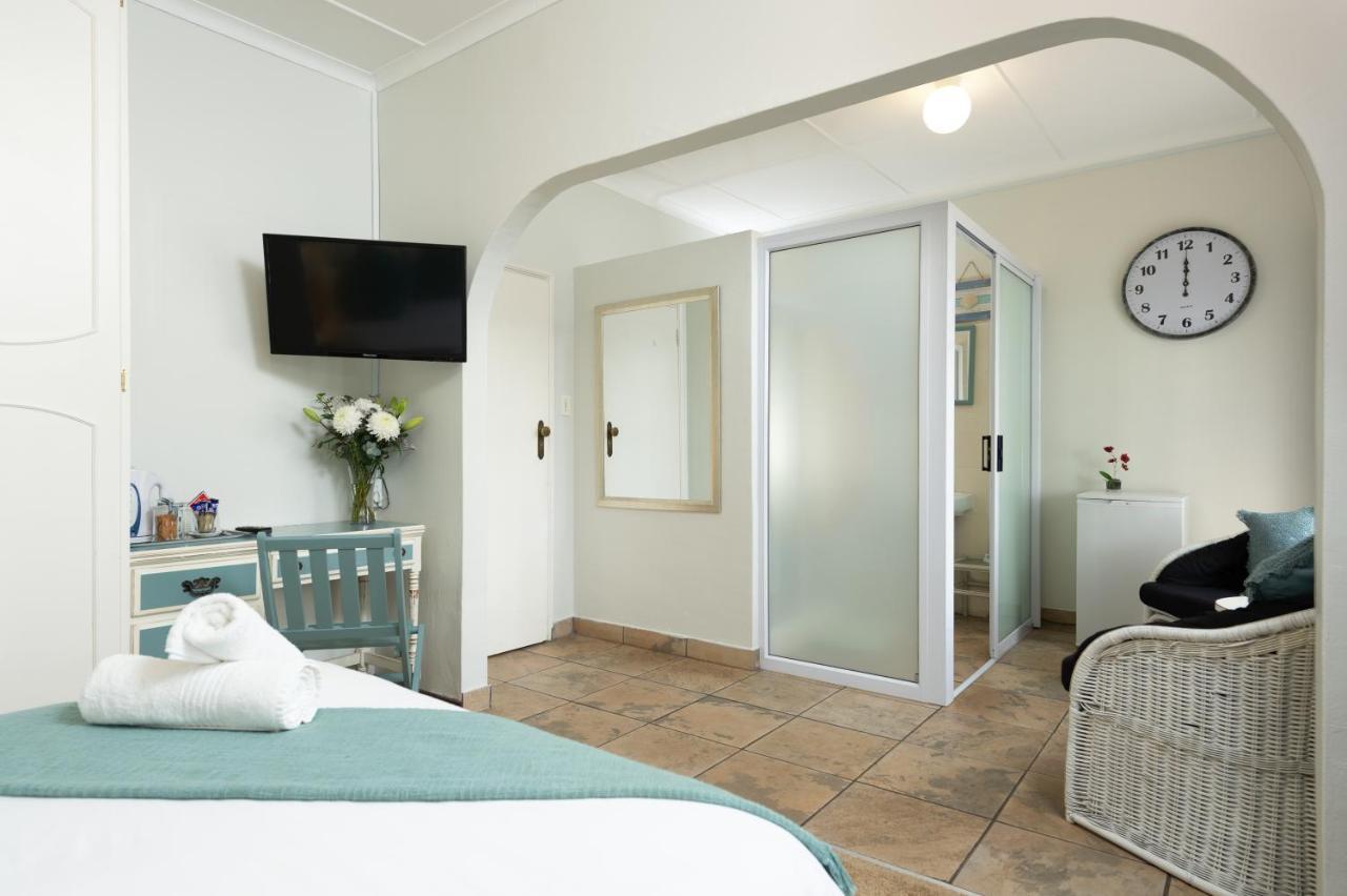 Zesty Guesthouse พอร์ตเอ็ดเวิร์ด ภายนอก รูปภาพ