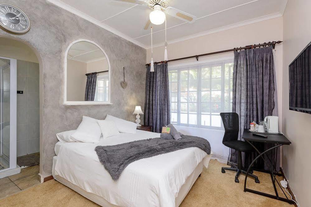Zesty Guesthouse พอร์ตเอ็ดเวิร์ด ภายนอก รูปภาพ